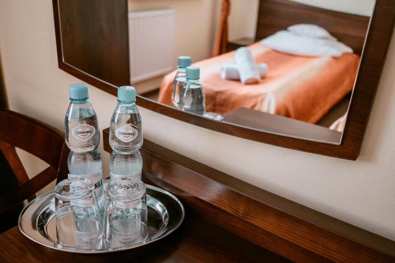 Hotel Domino Niemodlin 외부 사진